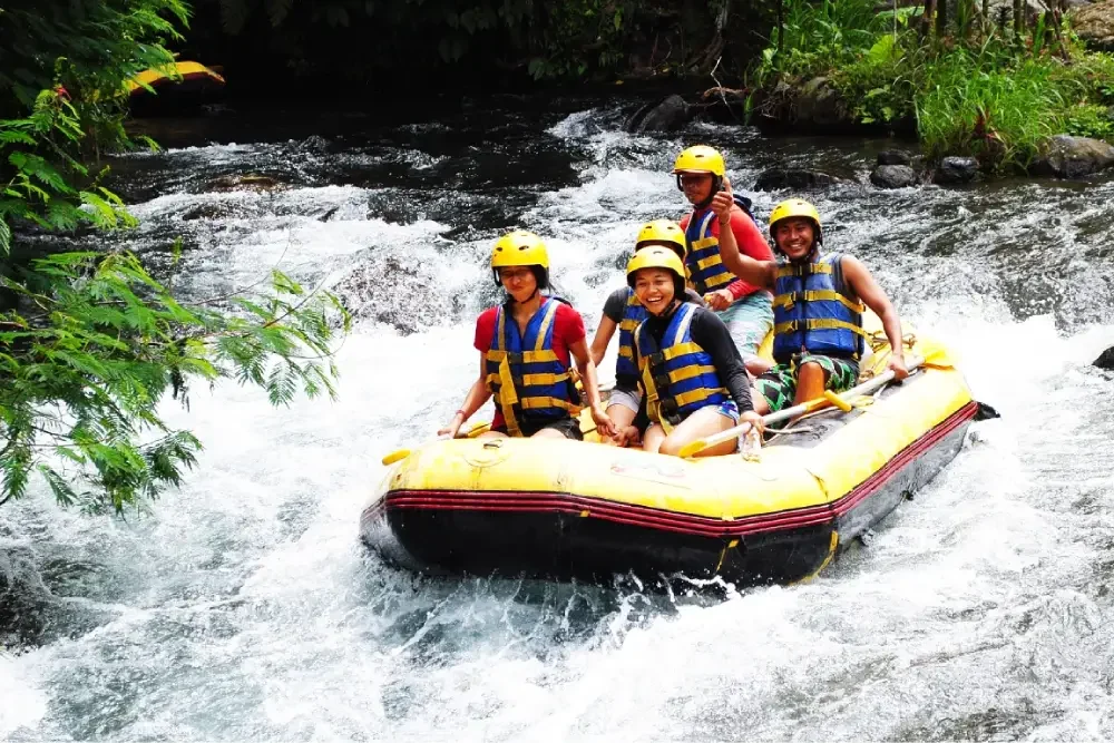 Telaga Waja Rafting(Source Tiket.com)